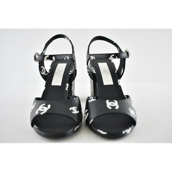 Chanel 22S Black White Print Lambskin CC Logo Ankle Strap Block Heel Sandal 38.5 - Picture 4 of 10